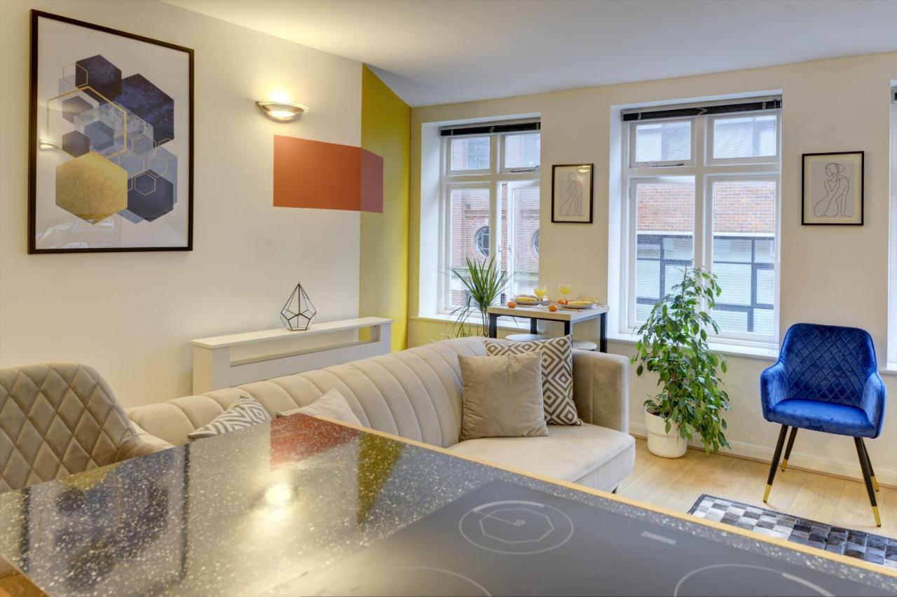 City Centre, 2 Bedroom, Secured Parking, 3 King Bed, Wifi Sleep 6 Guest Comfortable On Three King Size Beds, Jewellery Quarter , Birmingham City Centre , Allocated Secured Parking ภายนอก รูปภาพ
