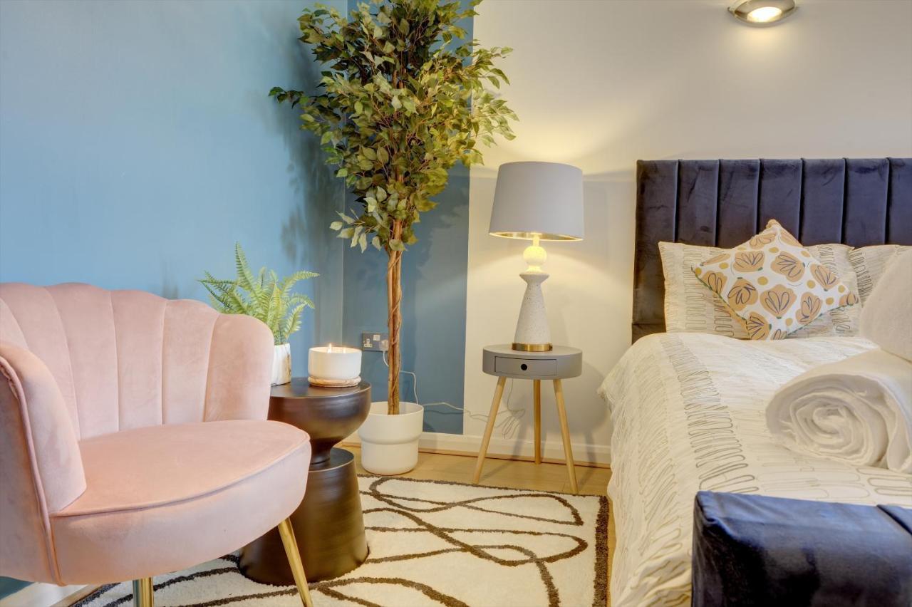 City Centre, 2 Bedroom, Secured Parking, 3 King Bed, Wifi Sleep 6 Guest Comfortable On Three King Size Beds, Jewellery Quarter , Birmingham City Centre , Allocated Secured Parking ภายนอก รูปภาพ