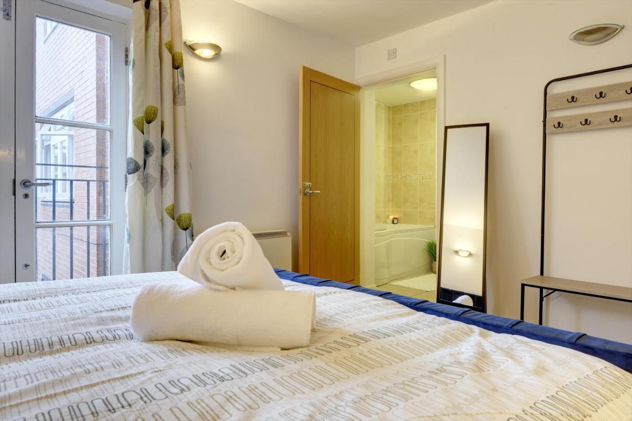 City Centre, 2 Bedroom, Secured Parking, 3 King Bed, Wifi Sleep 6 Guest Comfortable On Three King Size Beds, Jewellery Quarter , Birmingham City Centre , Allocated Secured Parking ภายนอก รูปภาพ
