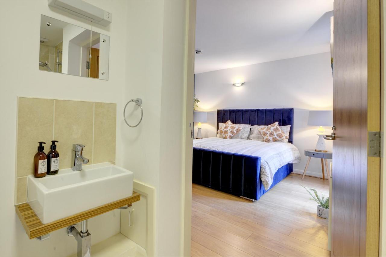 City Centre, 2 Bedroom, Secured Parking, 3 King Bed, Wifi Sleep 6 Guest Comfortable On Three King Size Beds, Jewellery Quarter , Birmingham City Centre , Allocated Secured Parking ภายนอก รูปภาพ