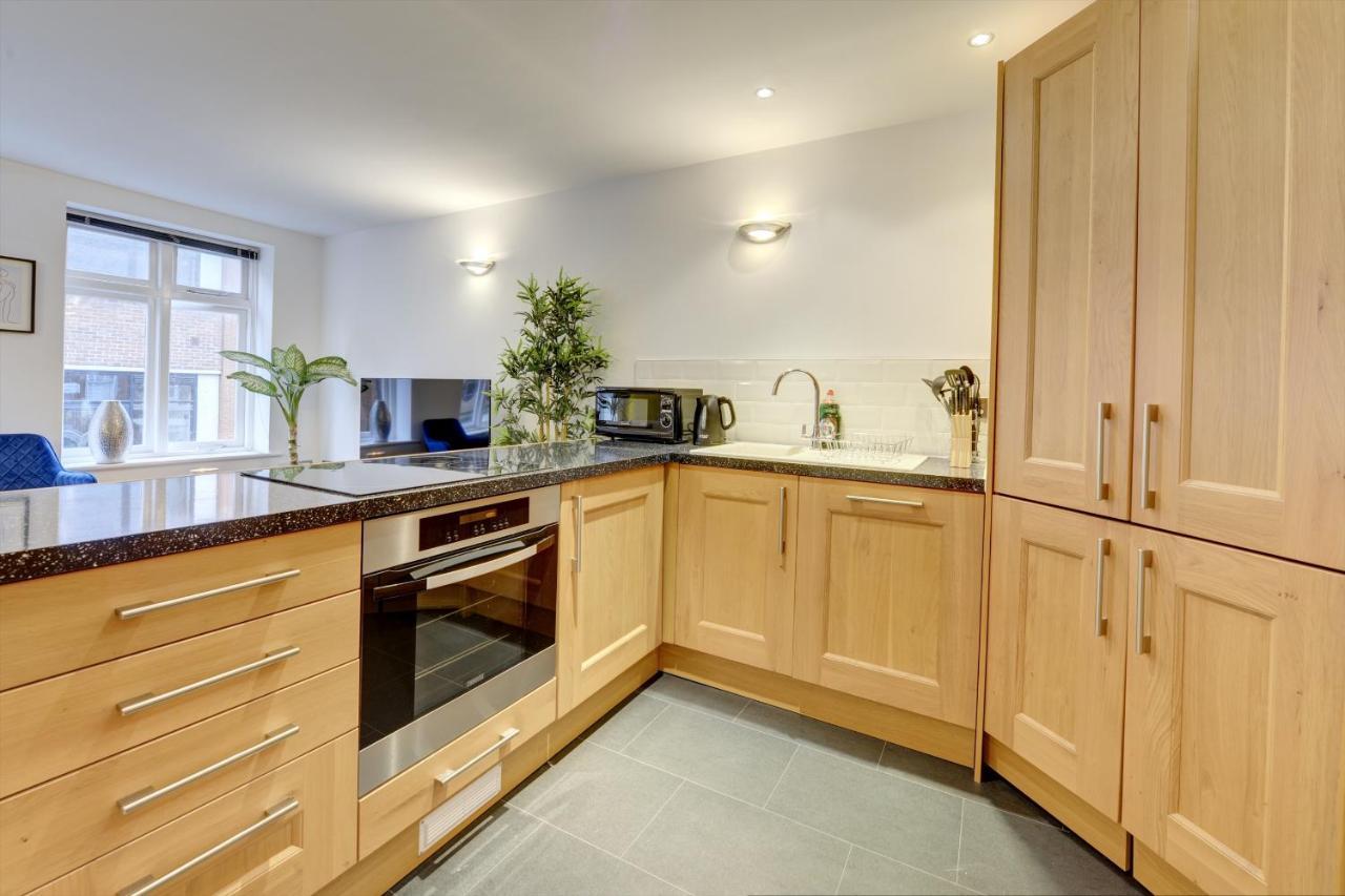 City Centre, 2 Bedroom, Secured Parking, 3 King Bed, Wifi Sleep 6 Guest Comfortable On Three King Size Beds, Jewellery Quarter , Birmingham City Centre , Allocated Secured Parking ภายนอก รูปภาพ