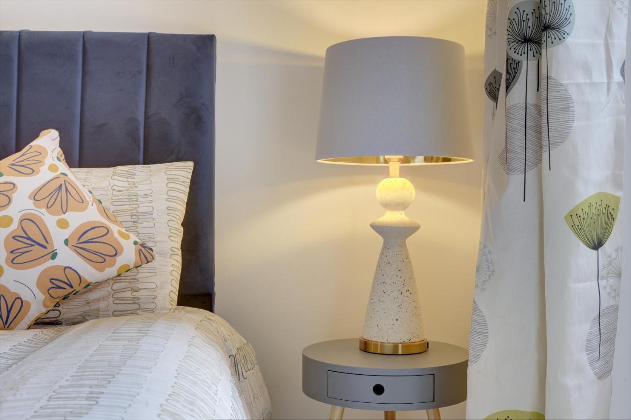 City Centre, 2 Bedroom, Secured Parking, 3 King Bed, Wifi Sleep 6 Guest Comfortable On Three King Size Beds, Jewellery Quarter , Birmingham City Centre , Allocated Secured Parking ภายนอก รูปภาพ